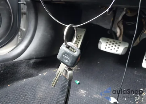 2005 Nissan 350Z Touring z USA, uszkodzony, nr VIN JN1AZ34E25M651571